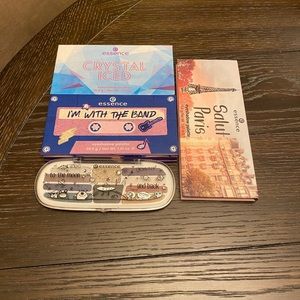 Essence eyeshadow palette bundle